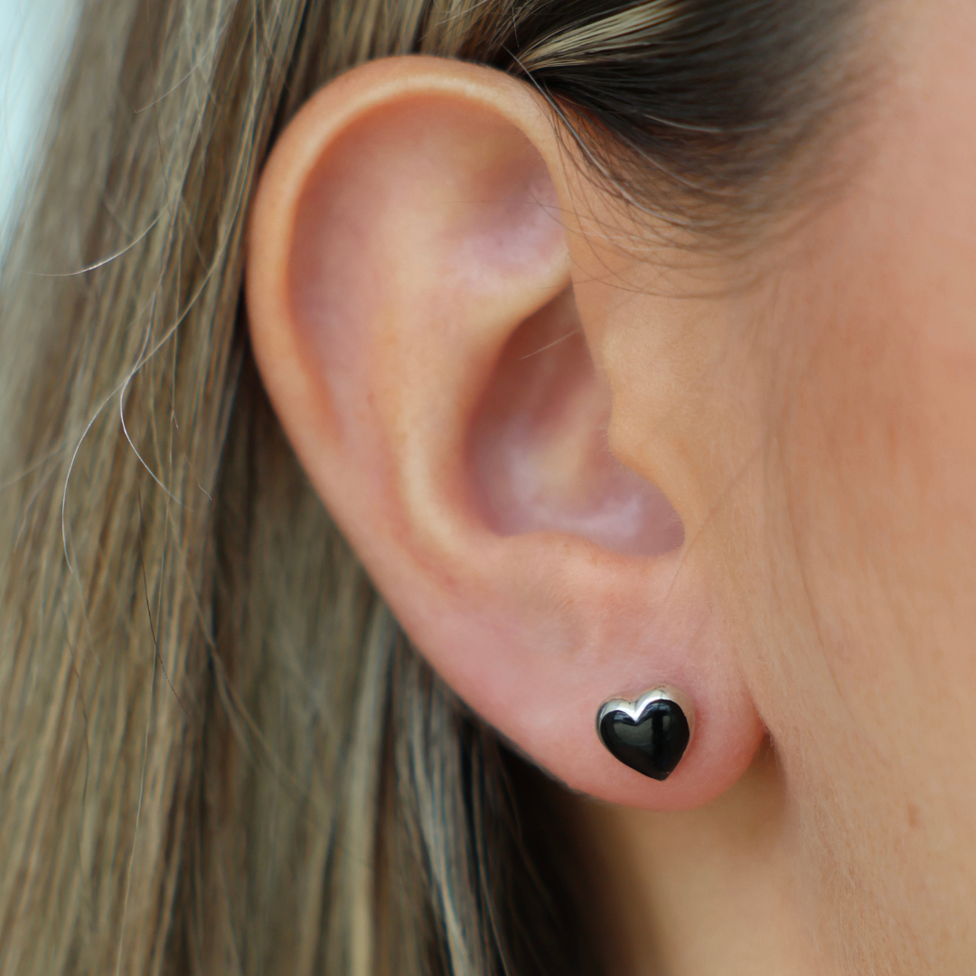 Black Heart Puff Stud Medium