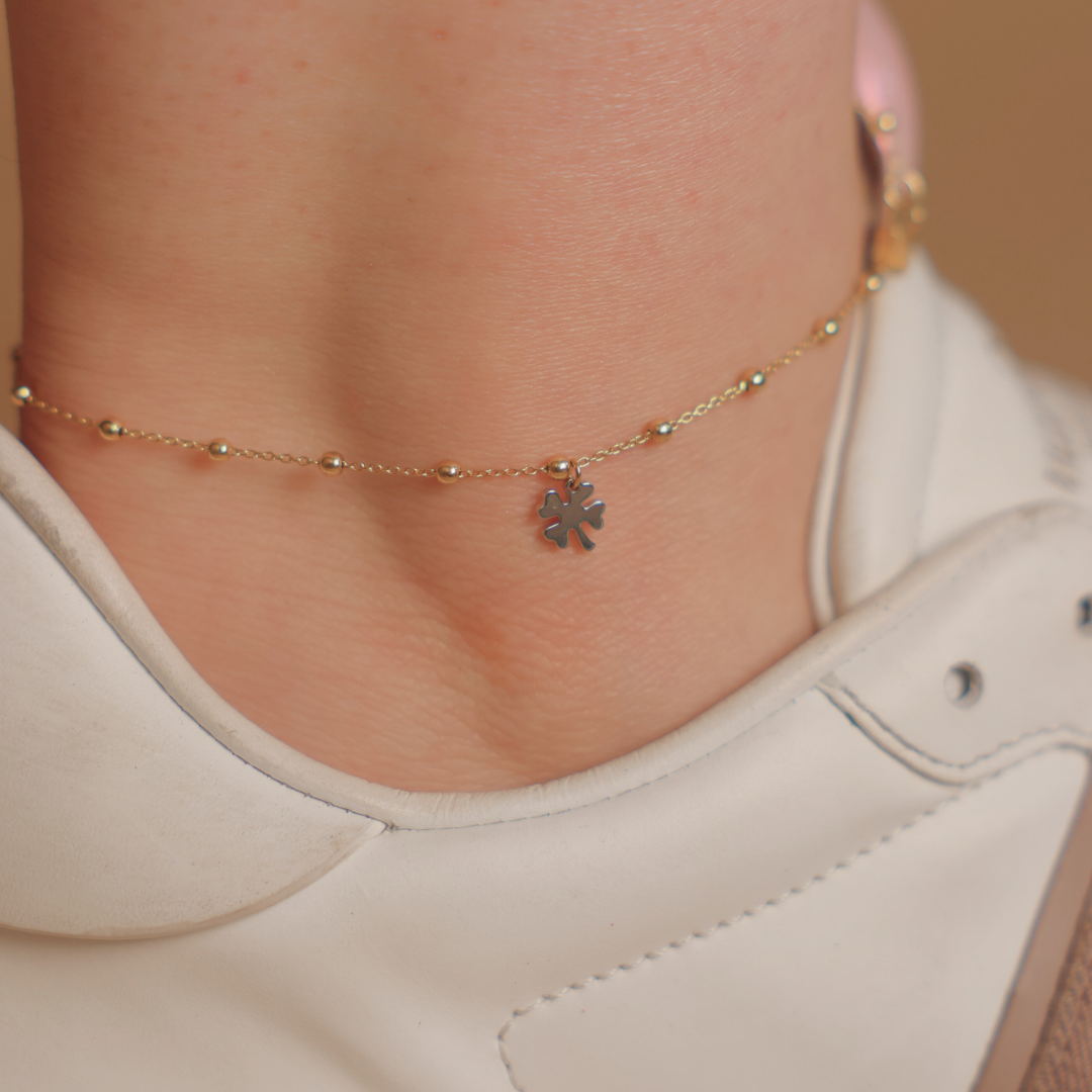 Balls And Clover Anklet