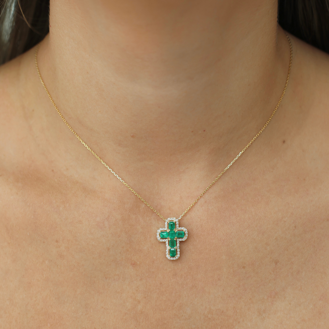 Cross Emerald With Diamond Necklace G/C