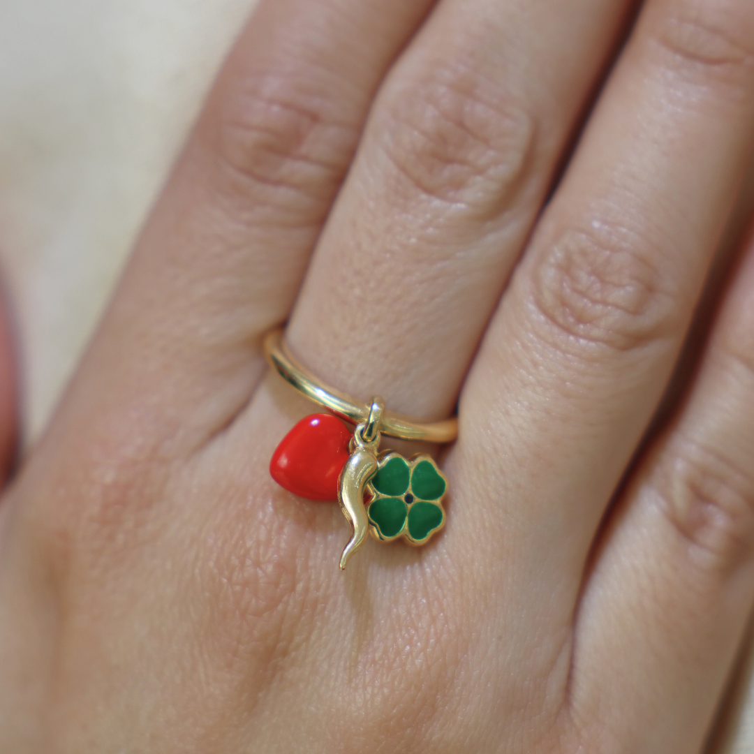 Heart with Clover and Horn Ring