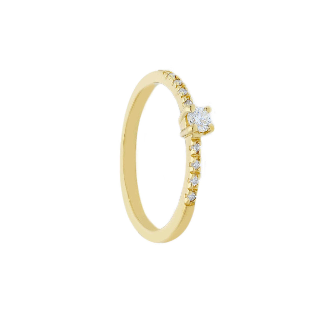 Engagement Ring With Diamond
