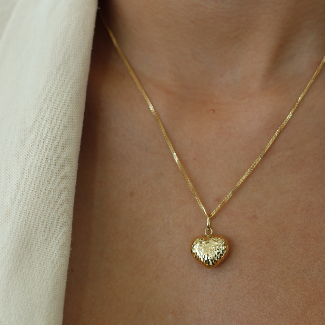 Diamond Cut Heart Puff Medium