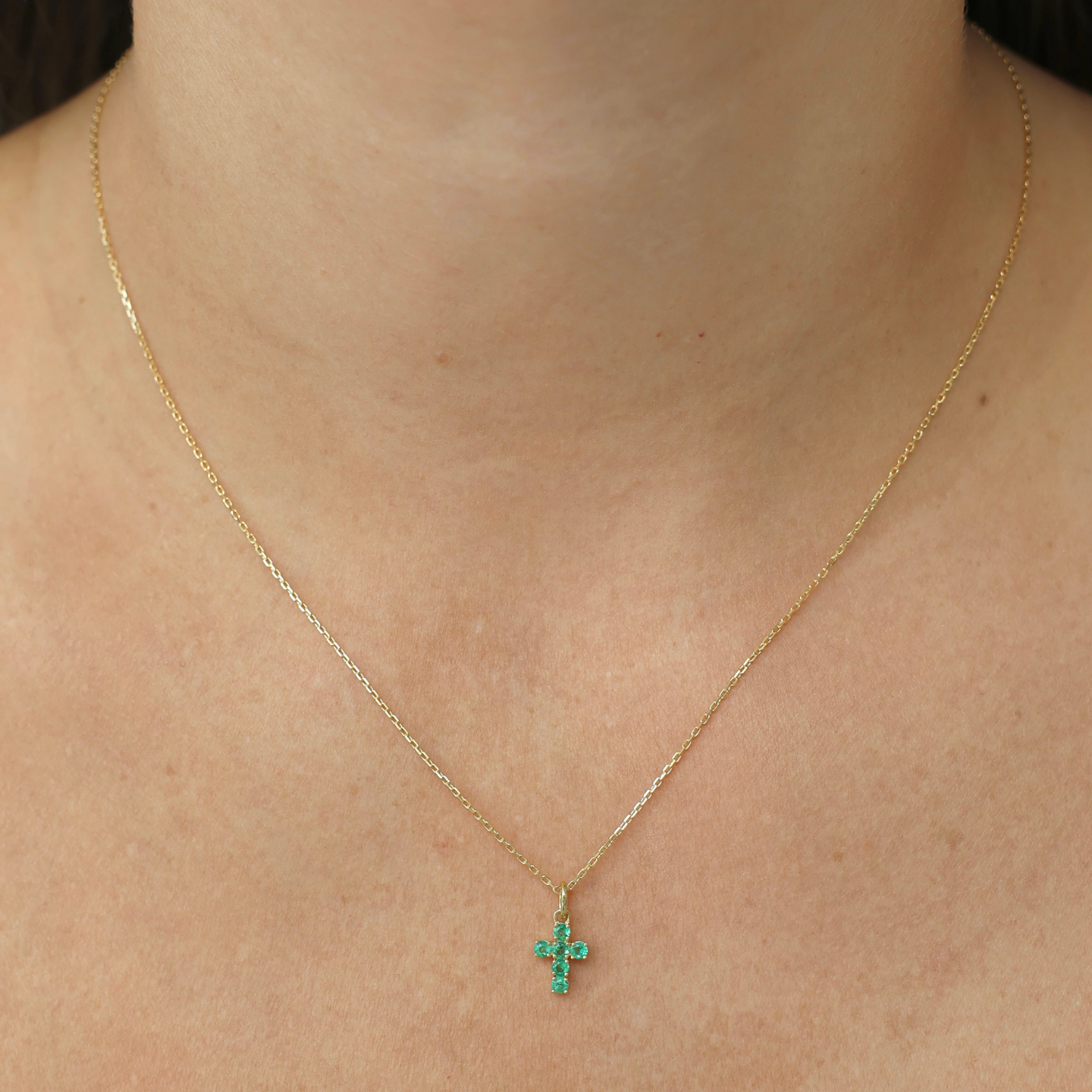 Emerald Cross Small Necklace