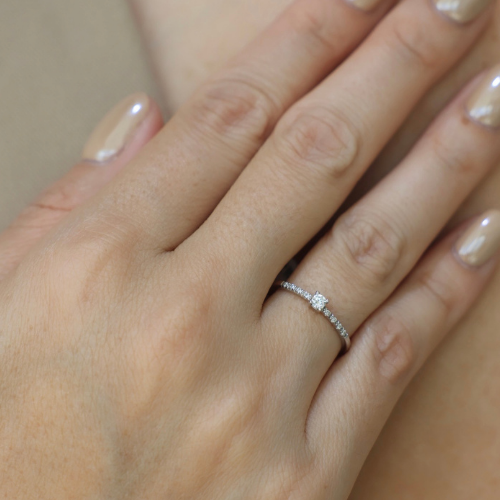 Engagement Ring With Diamond