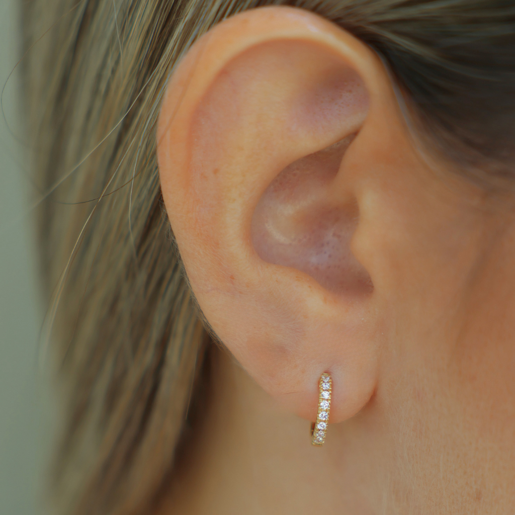 Zirconia Mini Huggies