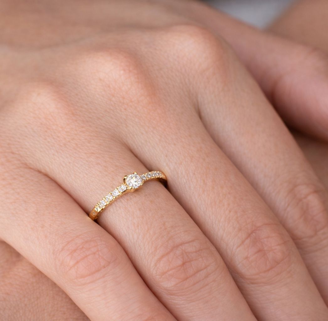 Engagement Ring With Diamond