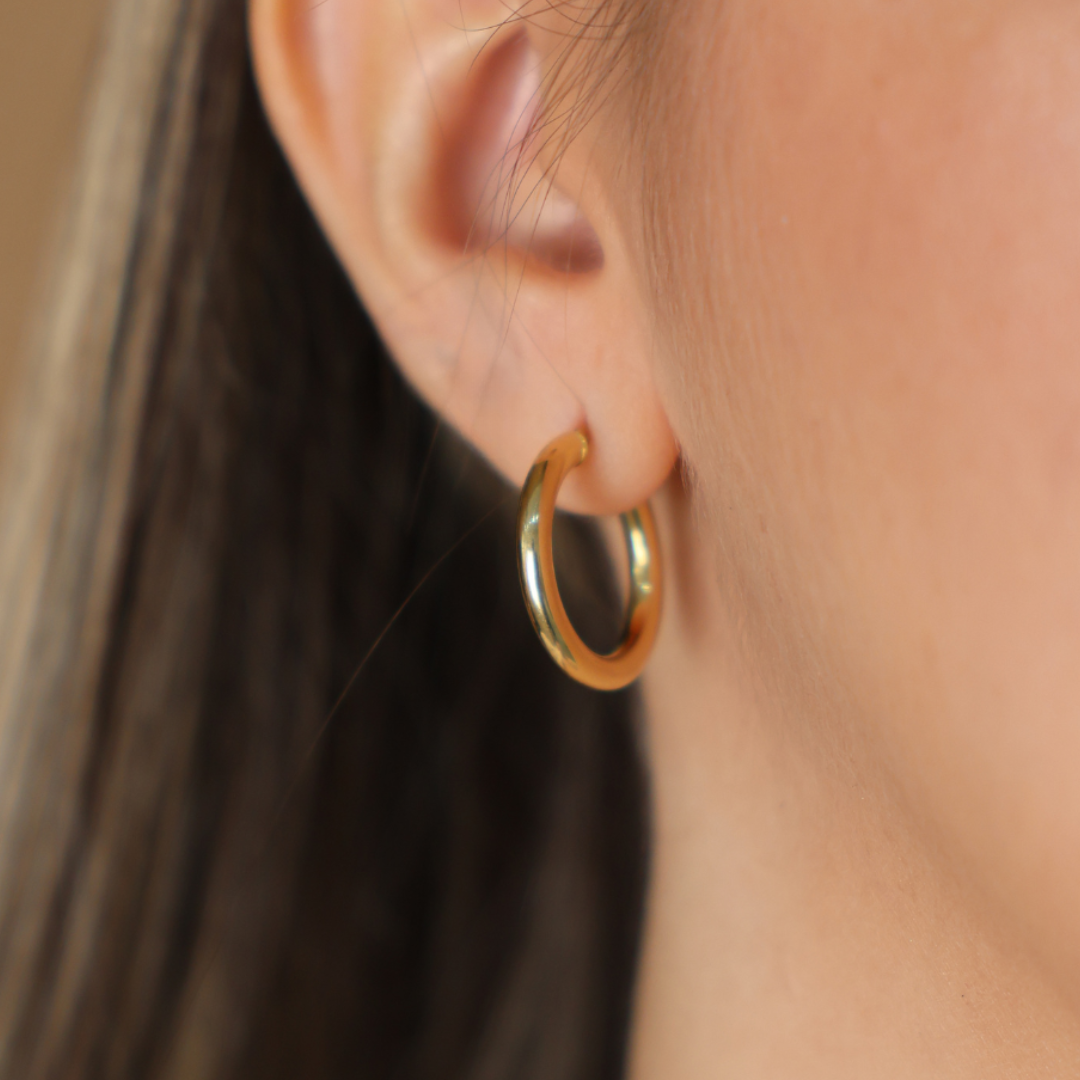 Medium Classic Hoops
